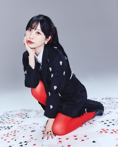 愛美、1stハーフ・アルバム『A/CODE』8/20リリース！11月よりワンマン・ライヴ・ツアー[AIMI LIVE TOUR 2025 "NEW WORLD"]開催決定！