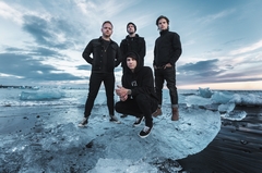BLESSTHEFALL、約7年半ぶりニュー・アルバム『Gallows』よりニュー・シングル「Mallxcore」リリース＆MV公開！
