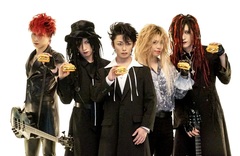 加藤清史郎、HARUTO（LUNA RIVER）、HIROTO（Alice Nine.）、ユエ（キズ）、響（摩天楼オペラ）がLUNA SEA公認コピー・バンド"LUNA CHEE"として"マクドナルド"新CMに登場！