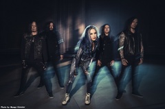 ARCH ENEMY、ニュー・アルバム『Blood Dynasty』より「Illuminate The Path」MV公開！