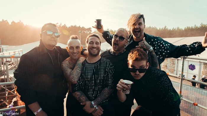 ELECTRIC CALLBOY、SUM 41の名曲「Still Waiting」カバー緊急配信リリース！SUM 41のドラマー Frank Zummoとレコーディング！