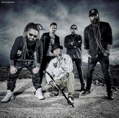 FIVE FINGER DEATH PUNCH、結成20周年記念ベスト・アルバム『Best Of - Volume 2』10/24リリース決定！BABYMETAL迎えた「The End (2025 Version)」リリック・ビデオ公開！