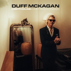 Duff McKagan（GUNS N' ROSES）、ライヴ・アルバム『Lighthouse: Live From London』10/31リリース！「Longfeather」ライヴ映像も公開！