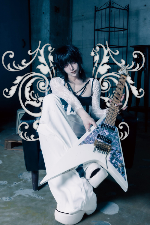 CZQ1026アー写２.jpg