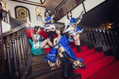 HAGANE、"TOP OF THE TOWER"渋谷公演の「Catch the star」ライヴMV公開！ゲーム"CRAZY CHA!N -エルピスの鎖-"OPムービー＆Sakuraによる「Amour Chain」制作コメントも！