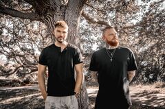 Tilian Pearson（ex-DANCE GAVIN DANCE）とLee McKinney（ex-BORN OF OSIRIS）の新バンド DEAD AIR DIVINE、デビュー・アルバム『The Answer』より「Beg Your Pardon (Ft. Myke Terry)」公開！