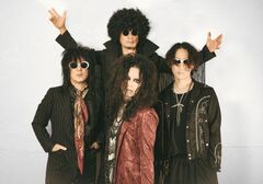 ベーシスト 戸城憲夫（THE SLUT BANKS／The Dust'n'Bonez／BAD SiX BABiES）が新たに立ち上げたロック・バンド CIGARS SODA、デビュー・アルバム2/18リリース！