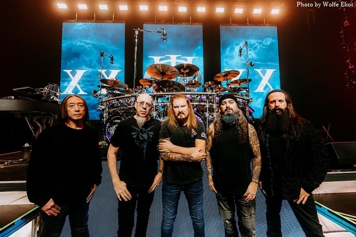 DREAM THEATER、公式ブートレグ第22弾はMike Portnoy脱退前ラスト公演となった"SUMMER SONIC 2010"のライヴを収録！3/11日本先行リリース！