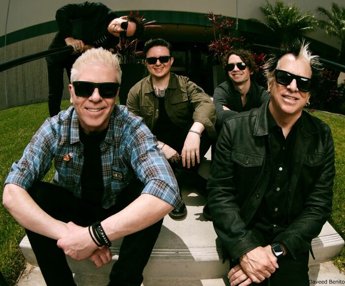 THE OFFSPRING、RAMONESカバー「I Wanna Be Sedated」ライヴ映像公開！