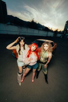 "SUMMER SONIC 2026"出演を控えるTHE WARNING、ニュー・シングル「Kerosene」リリース＆MV公開！