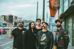 ZEBRAHEAD、"サマソニ"へ向けた6ヶ月連続配信シングル第1弾「Burn Burn Burn」MV公開！