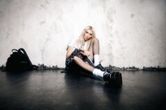 THE PRETTY RECKLESS、5thスタジオ・アルバム『Dear God』6/26リリース！Pat Smear＆Ilan Rubin（FOO FIGHTERS）も出演した新曲「When I Wake Up」MV公開！