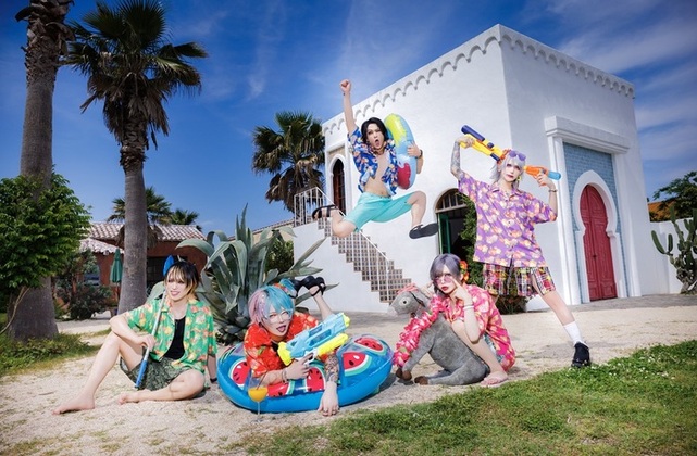 マチルダ メンバー全員直筆サイン入りTシャツ（XL）＋色紙 | 激ロック