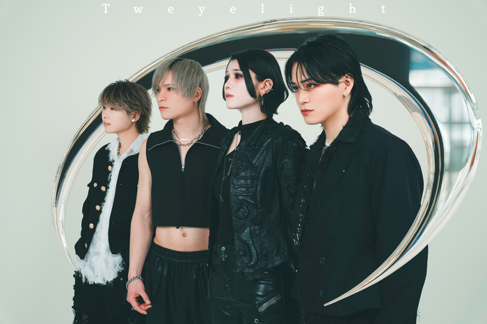 Tweyelight メンバー全員直筆サイン色紙