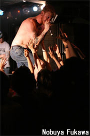FOUR YEAR STRONG ライブ